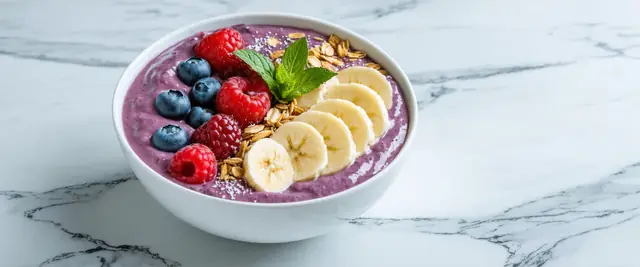 3-Ingredient Creamy Berry Smoothie Bowl