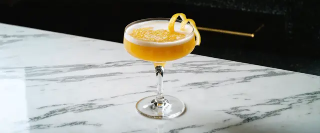 Bee's Knees Cocktail