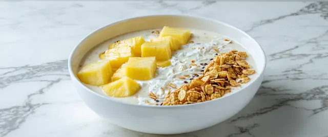 Gluten-Free Coconut and Pineapple Smoothie Bowl