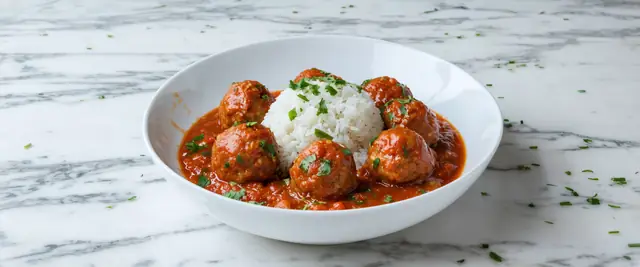Meatballs in Tomato Sauce (Koofteh Berenji)
