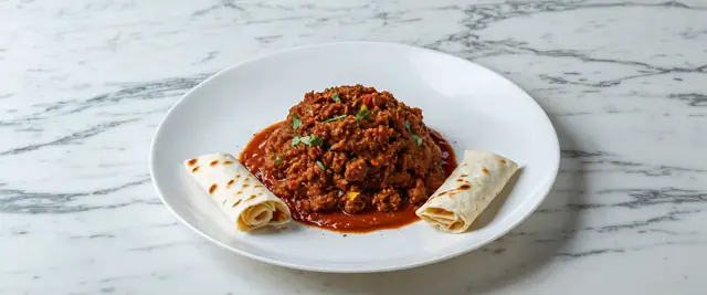 Minced Meat with Injera (Firfir)