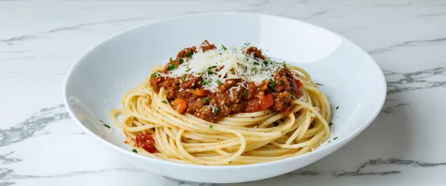 Spaghetti Bolognese with Mild Tomato Sauce